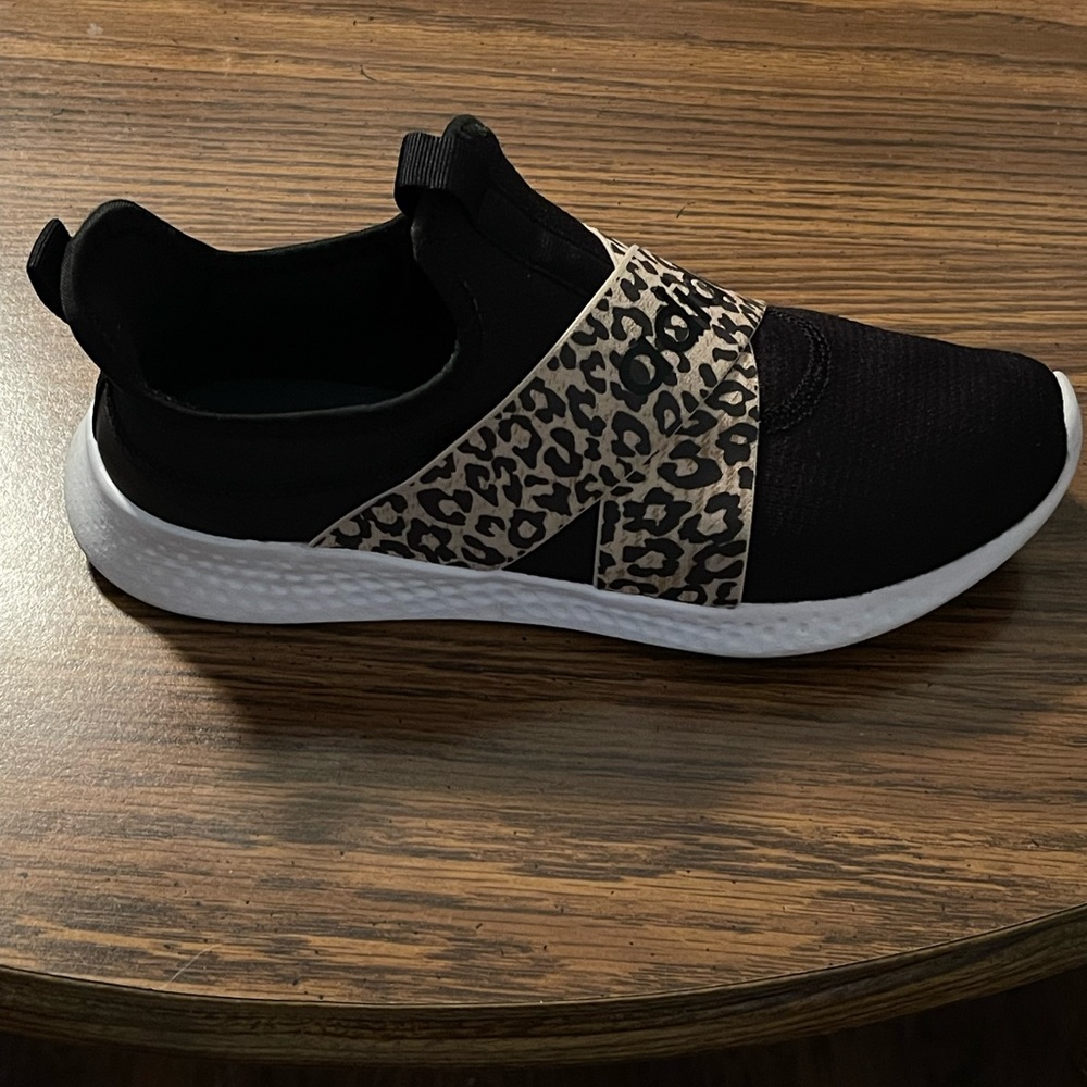 Adidas Cloudfoam Puremotion Adapt Shoes in Black & Leopard Print